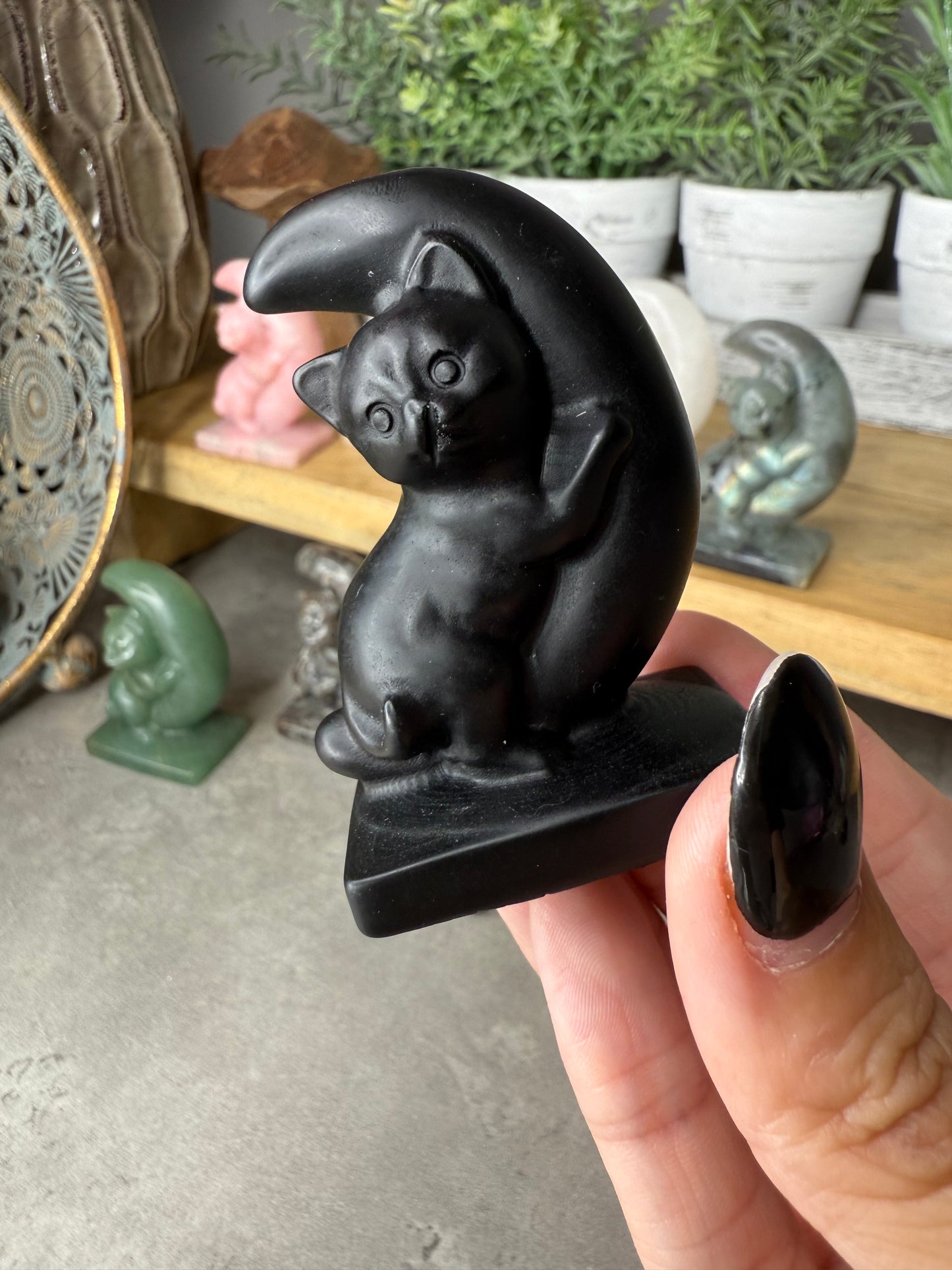 Moon Cat Crystal Carving Medium Size