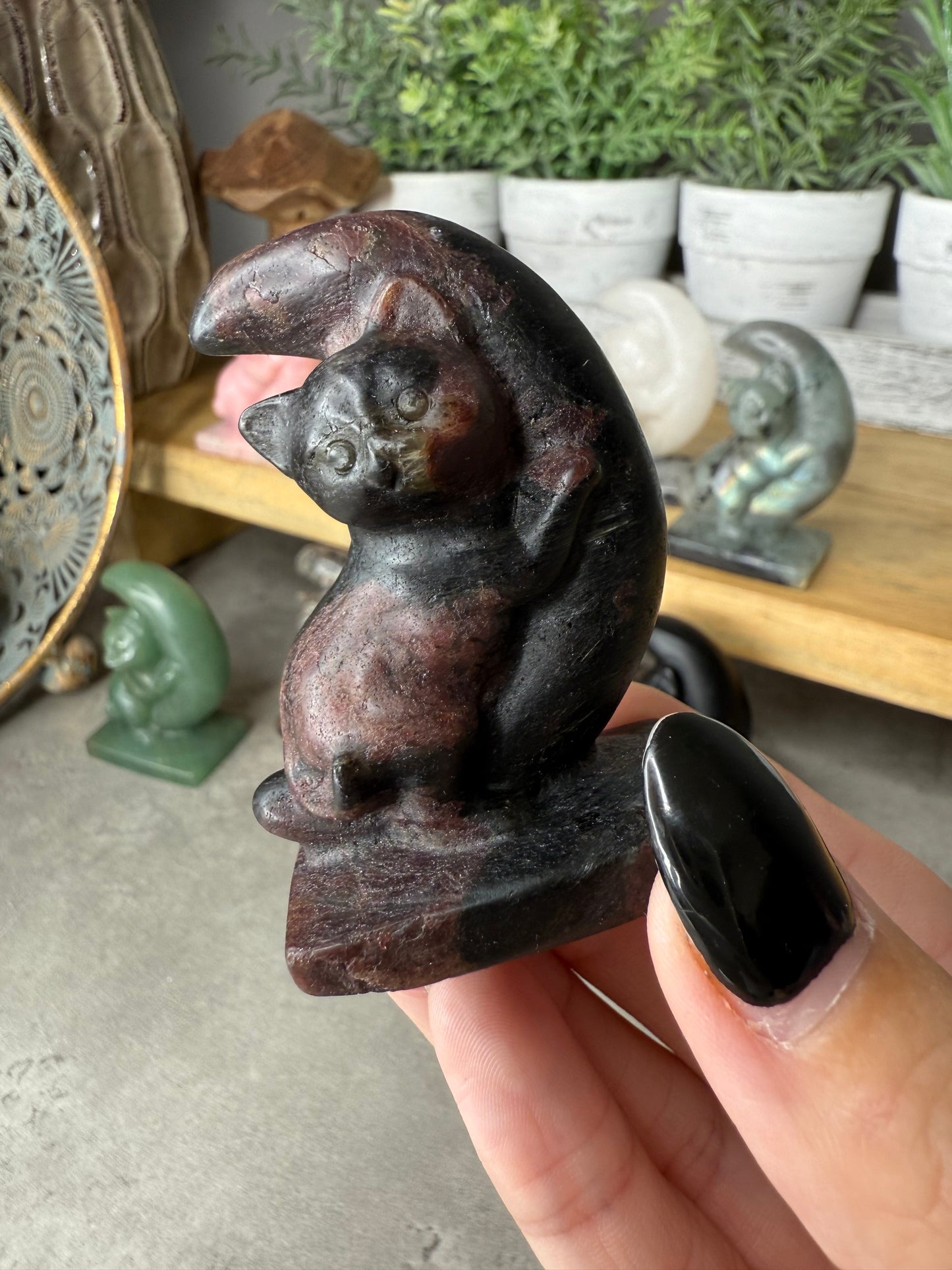 Moon Cat Crystal Carving Medium Size