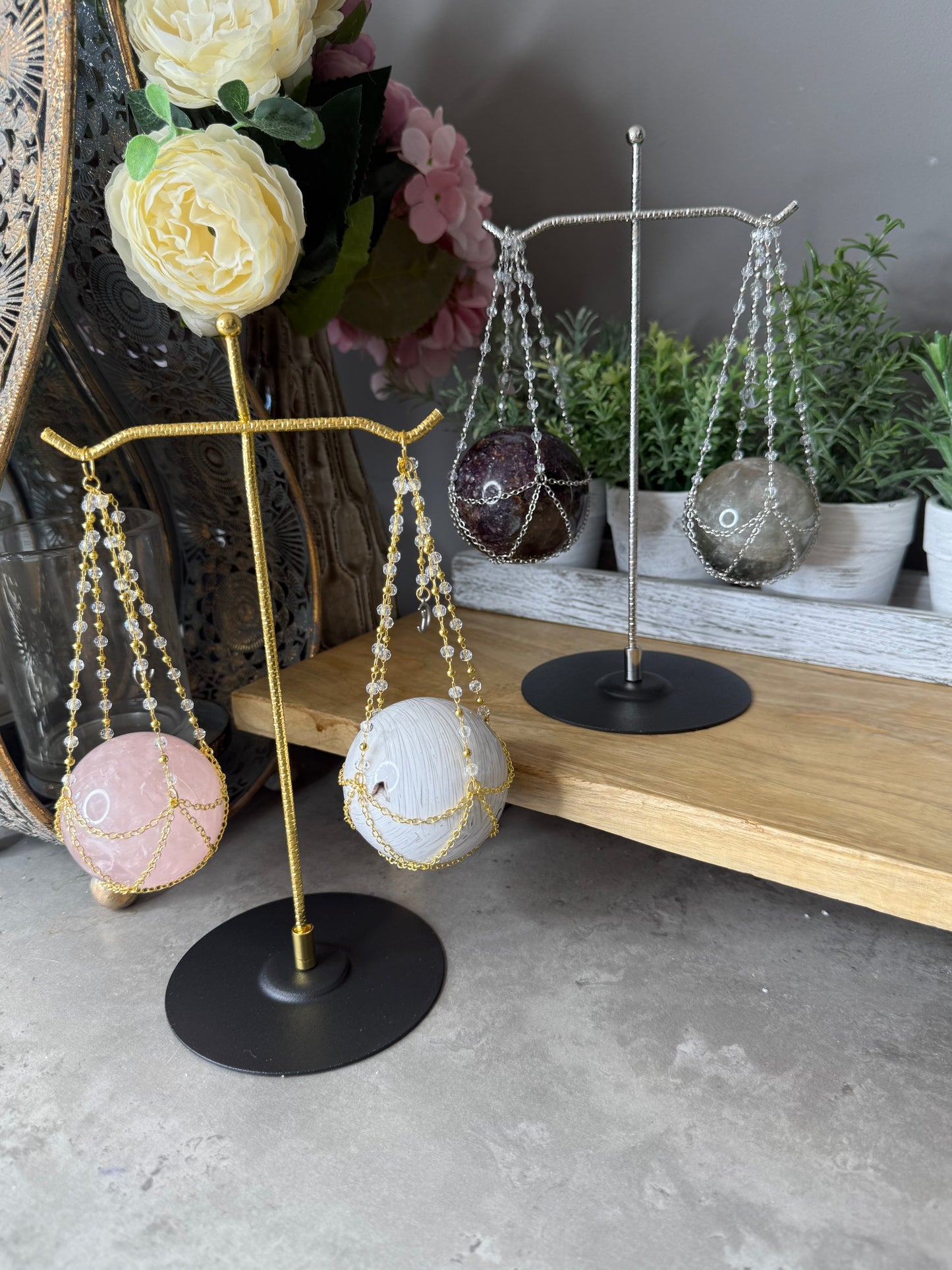 Judgment Scale Crystal Sphere Holder