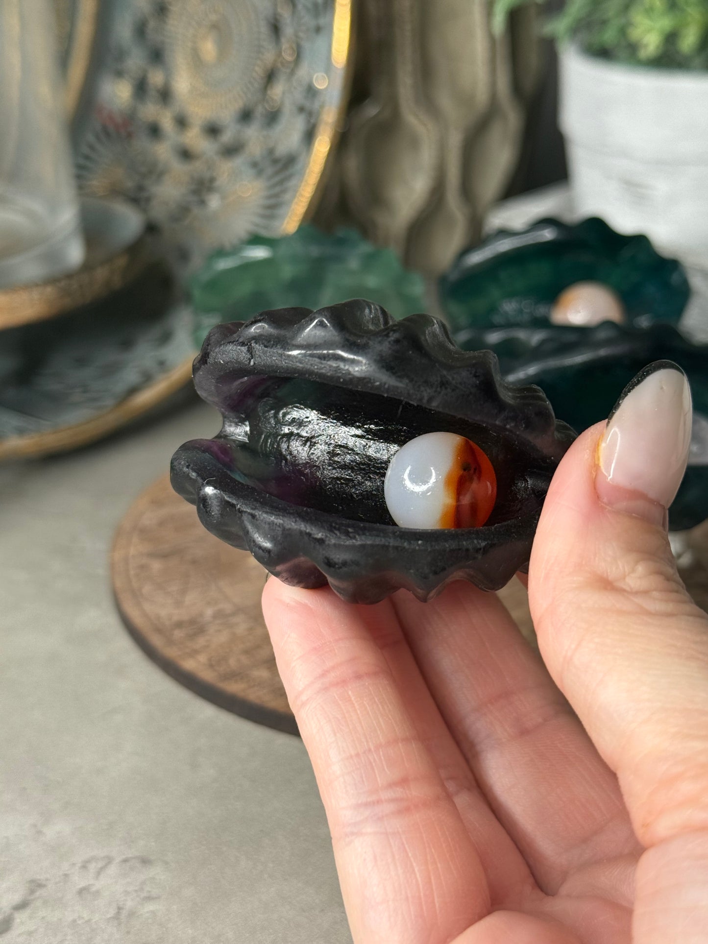 Fluorite Crystal Clam with removable mini sphere