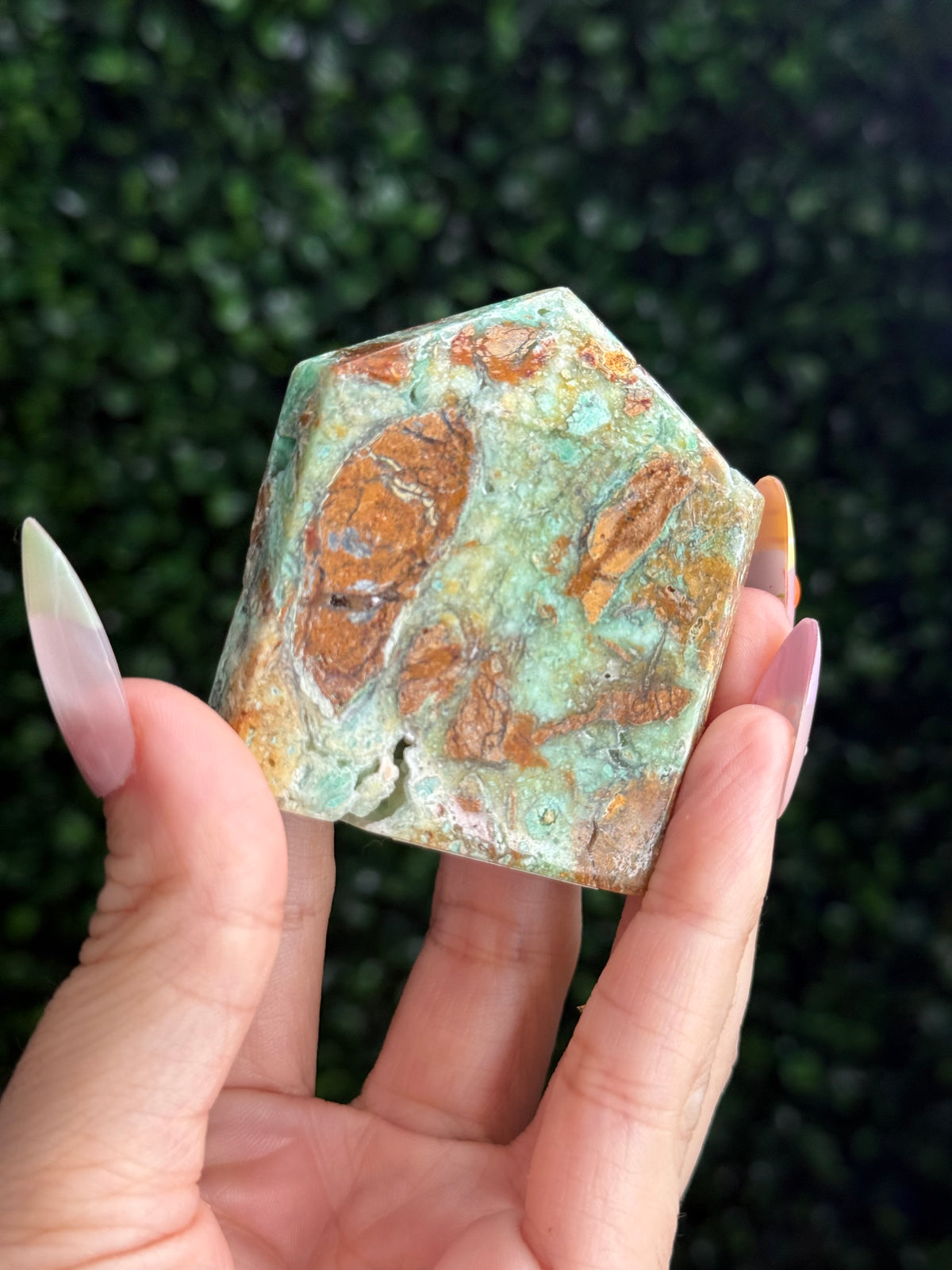 Smithsonite Domino Tower Crystal Carving - Indonesia - B