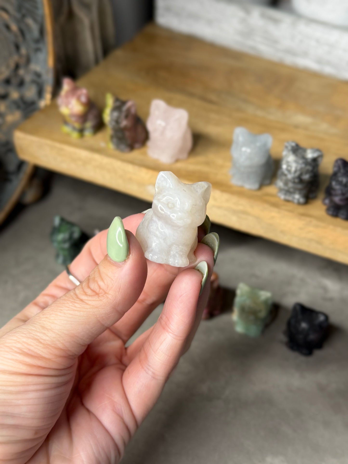 Sitting Cat Mini Crystal Carvings