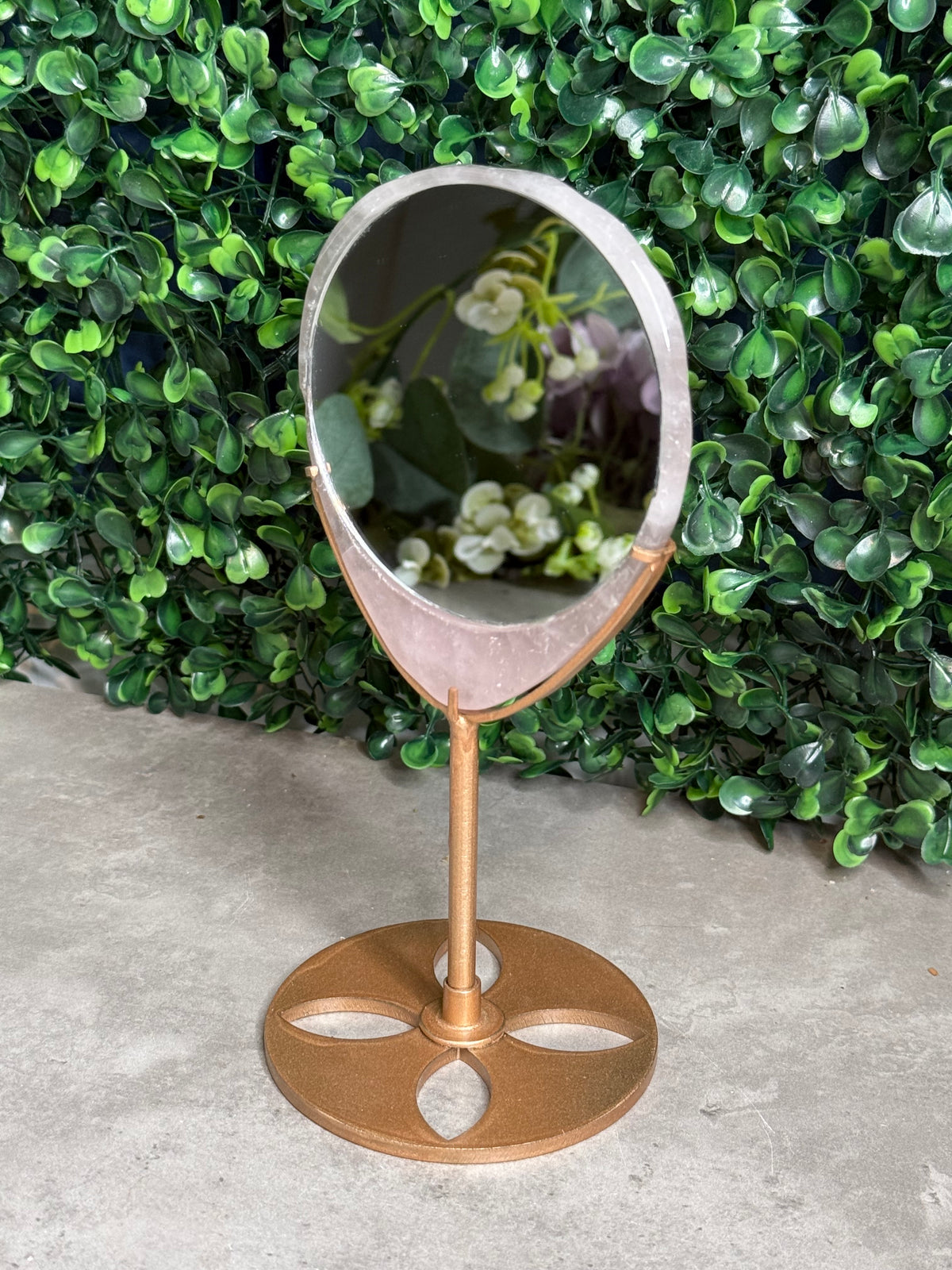 Rose Quartz Shell Mirror Crystal Carving
