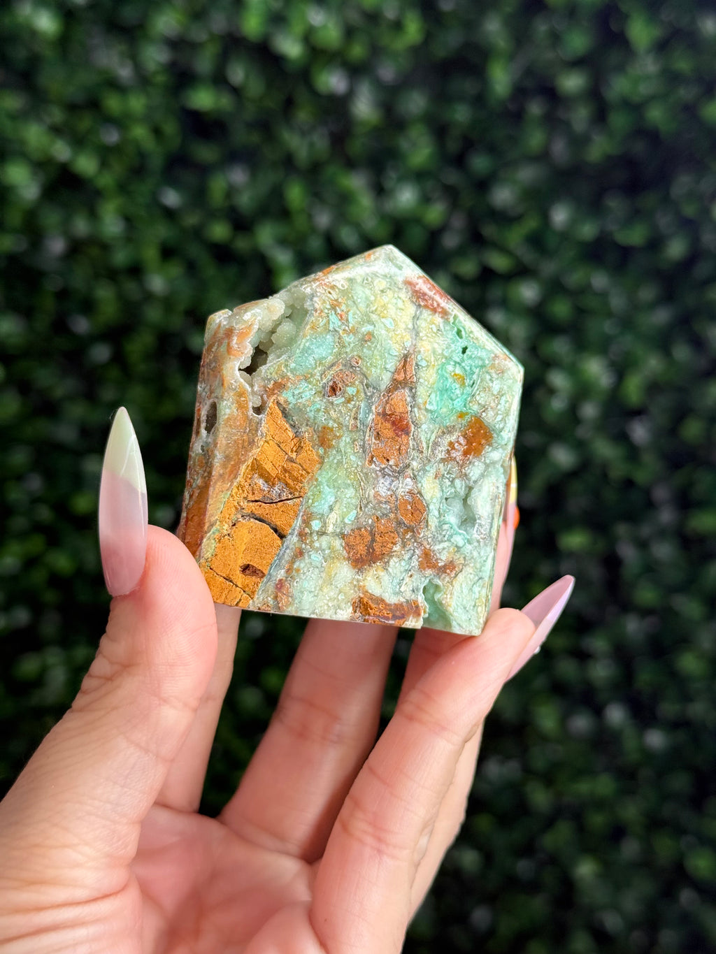 Smithsonite Domino Tower Crystal Carving - Indonesia - B
