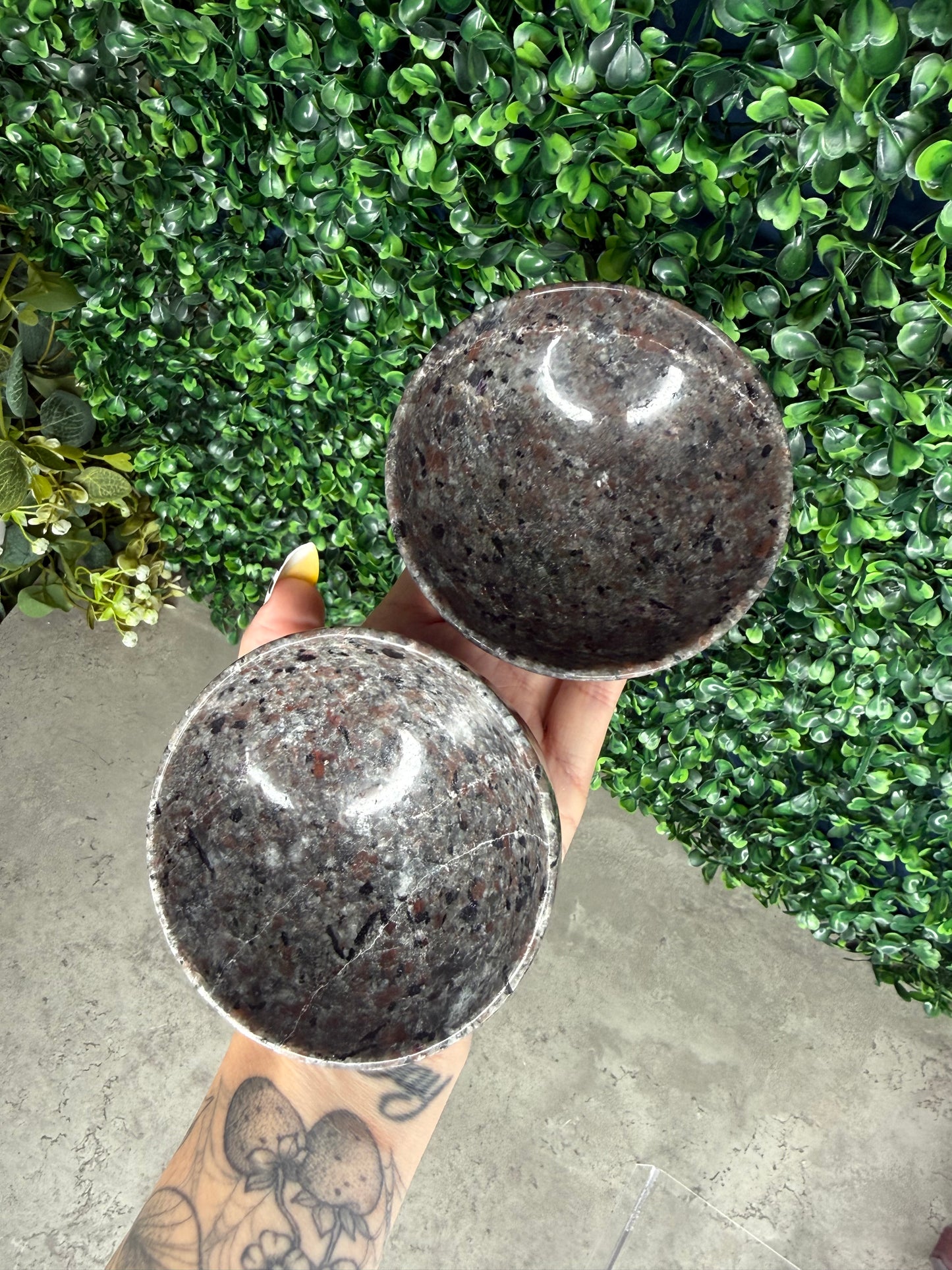 Yooperlite Medium Sized Bowls