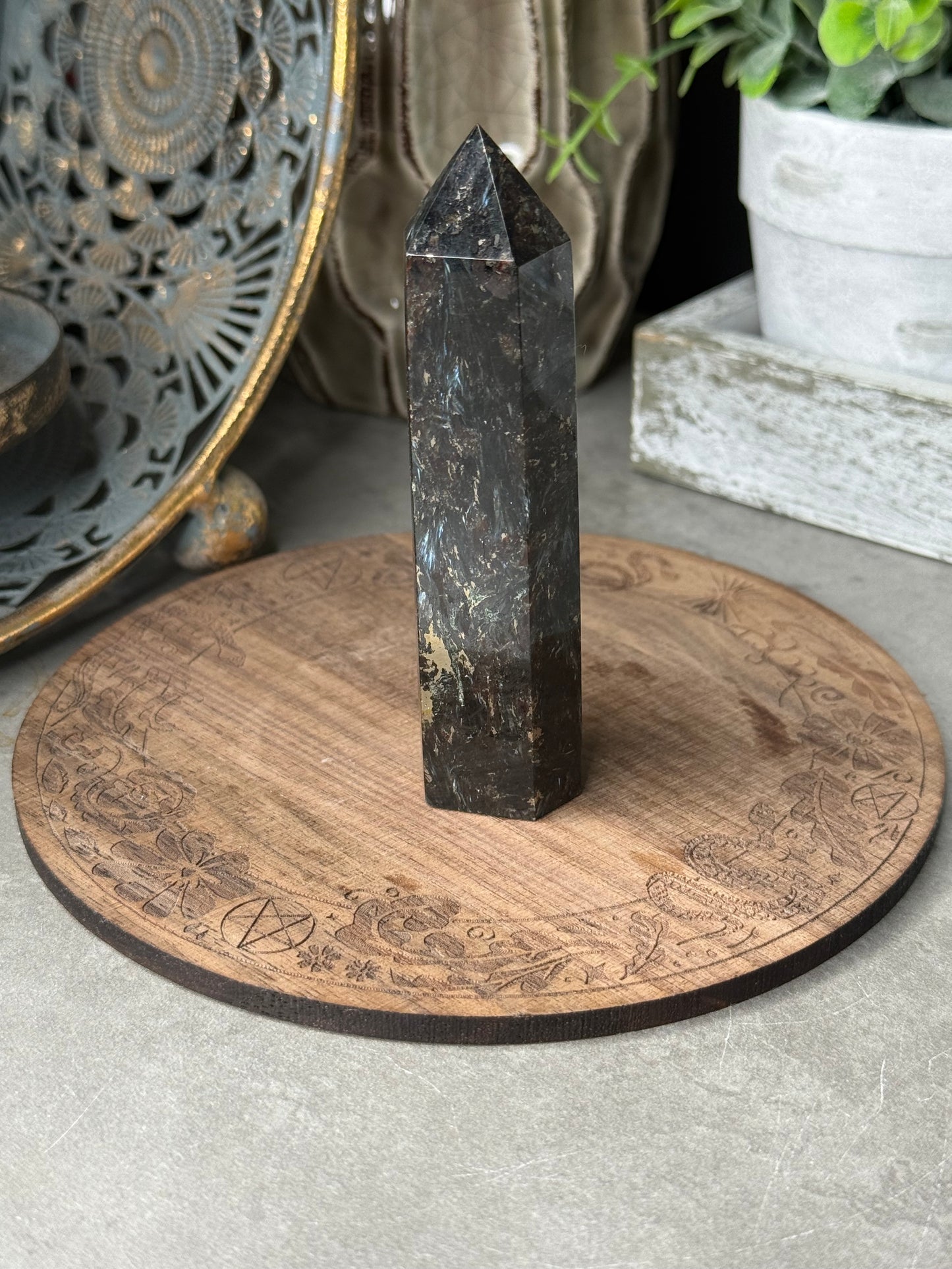 Arfvedsonite Firework Stone Crystal Towers