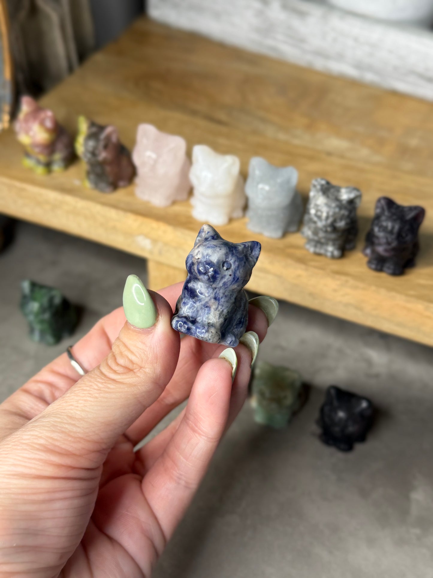 Sitting Cat Mini Crystal Carvings