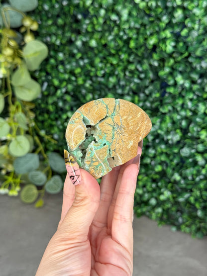 Smithsonite Bear Crystal Carving