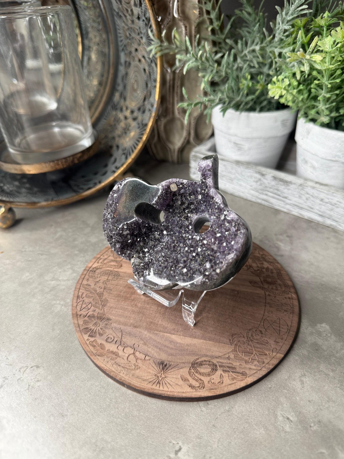 Druzy Amethyst Pumpkin Carving: Crystal Healing Decor (199g)