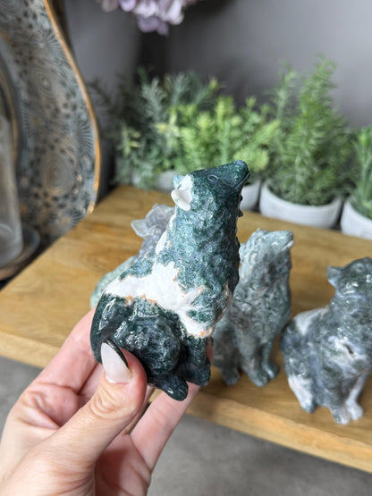 Moss Agate Crystal Wolf Carvings Wolves