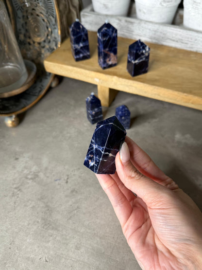 Sodalite Small Towers
