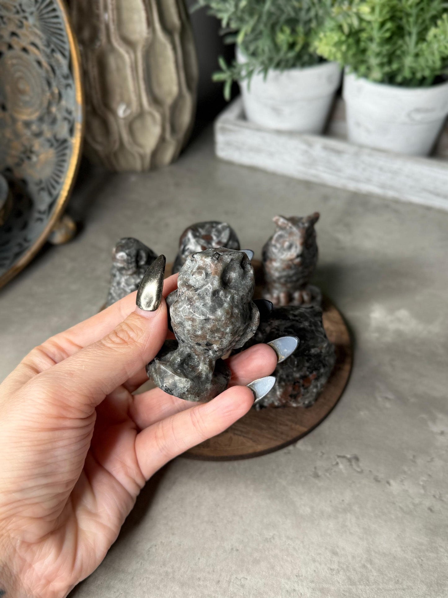 Yooperlite Crystal Owl Carvings - UV Reactive Crystals