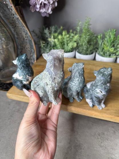 Moss Agate Crystal Wolf Carvings Wolves