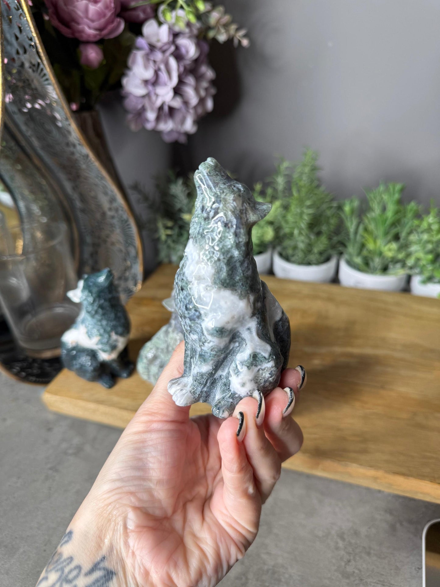 Moss Agate Crystal Wolf Carvings Wolves