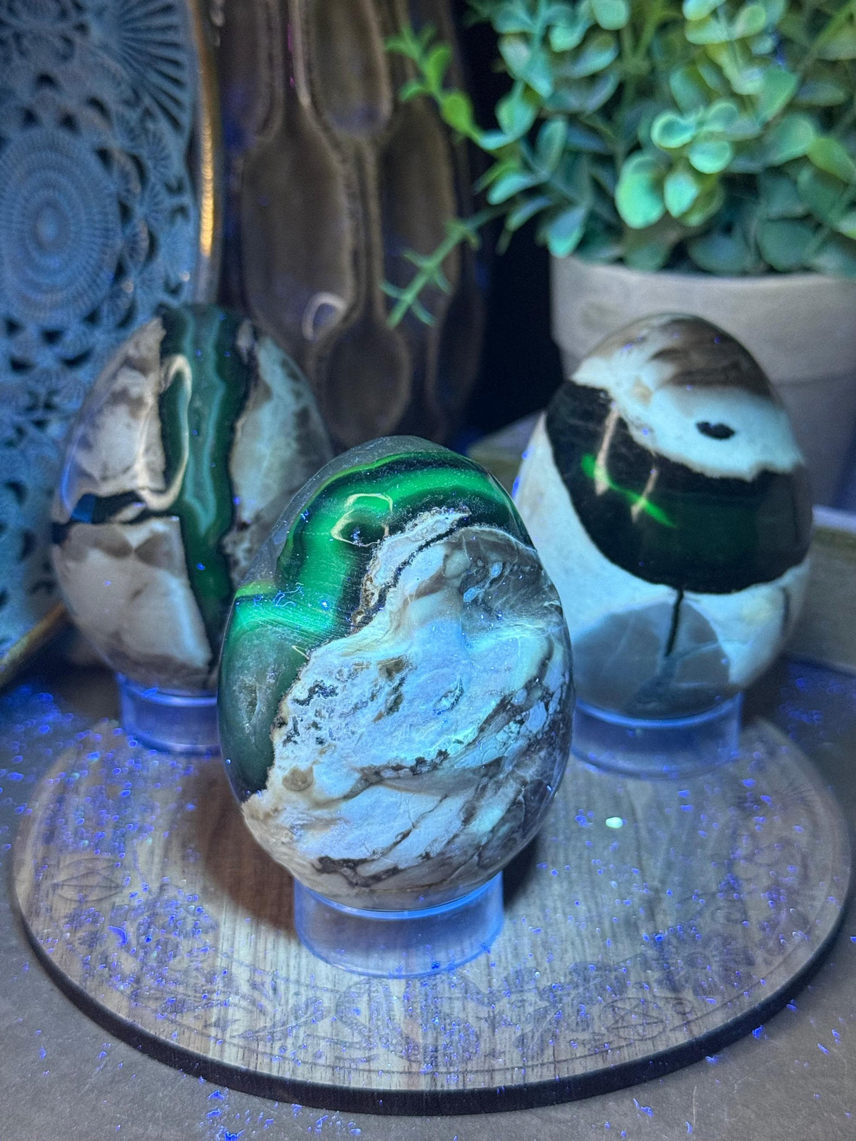 Volcano Agate Egg Crystal Carvings