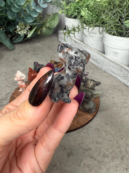Chihuahua Dog Mini Crystal Carving