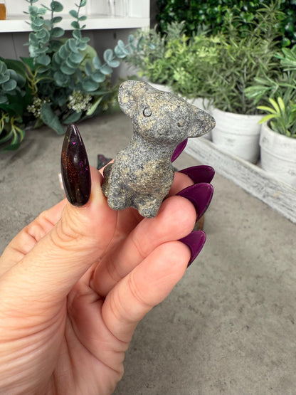 Chihuahua Dog Mini Crystal Carving
