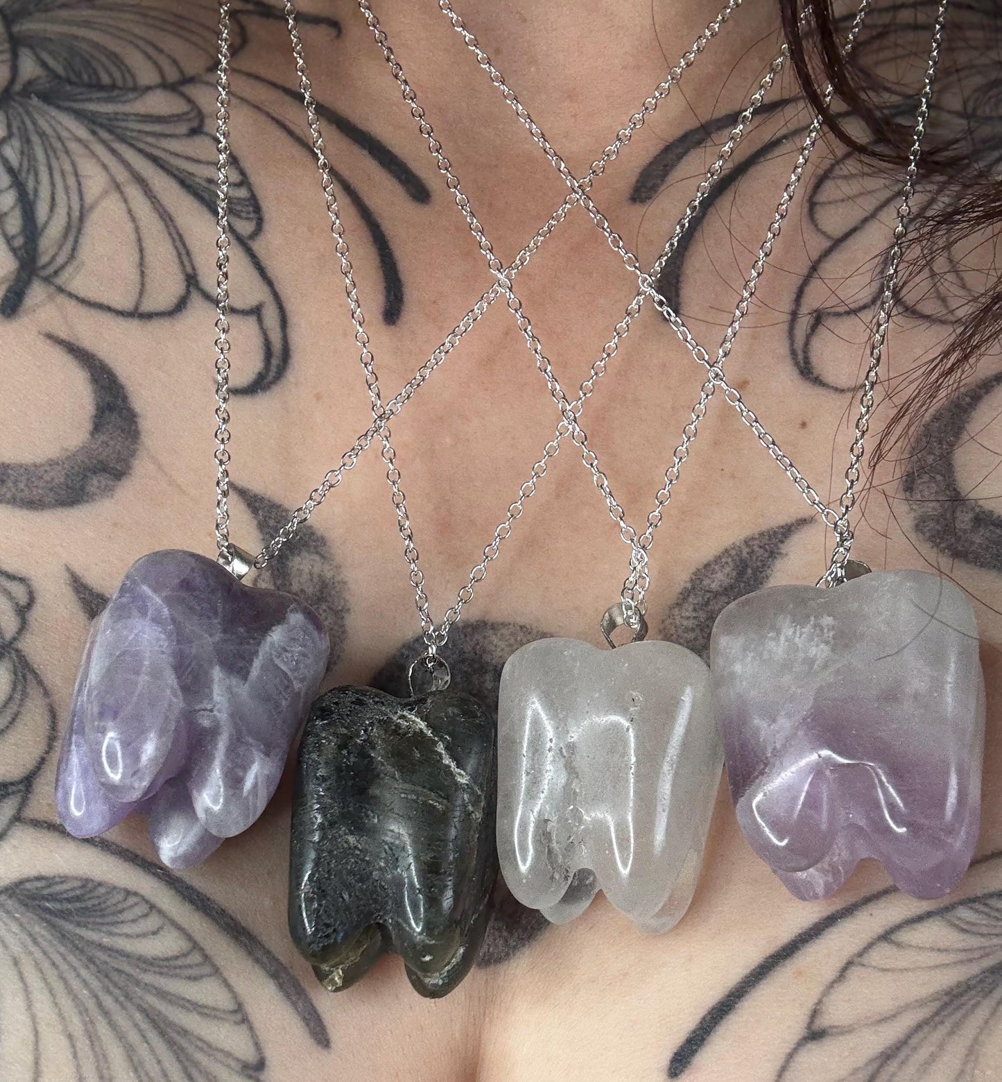 Large Tooth Crystal Carving Pendant with chain