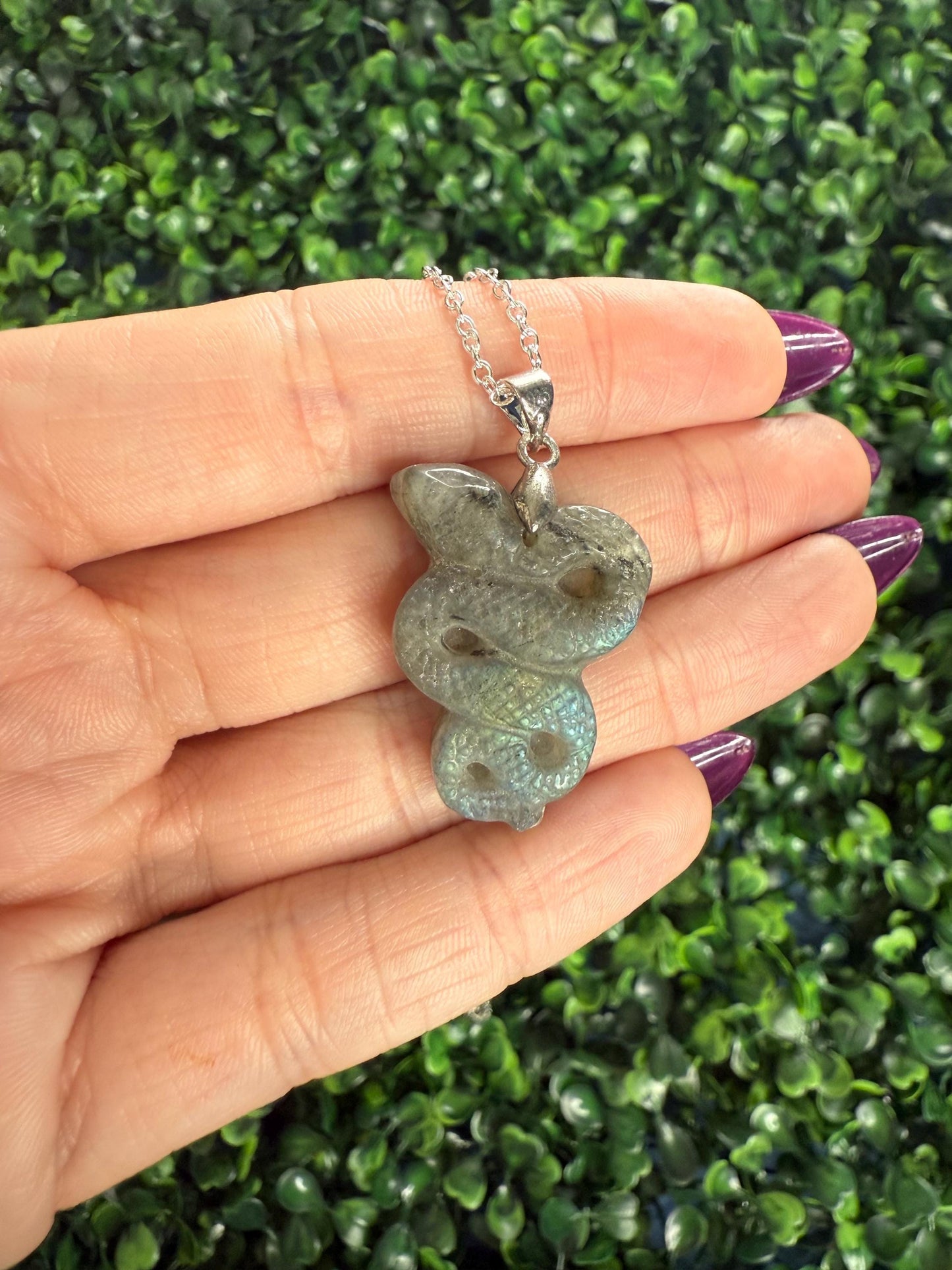 Labradorite Crystal Carving Pendants with Chain
