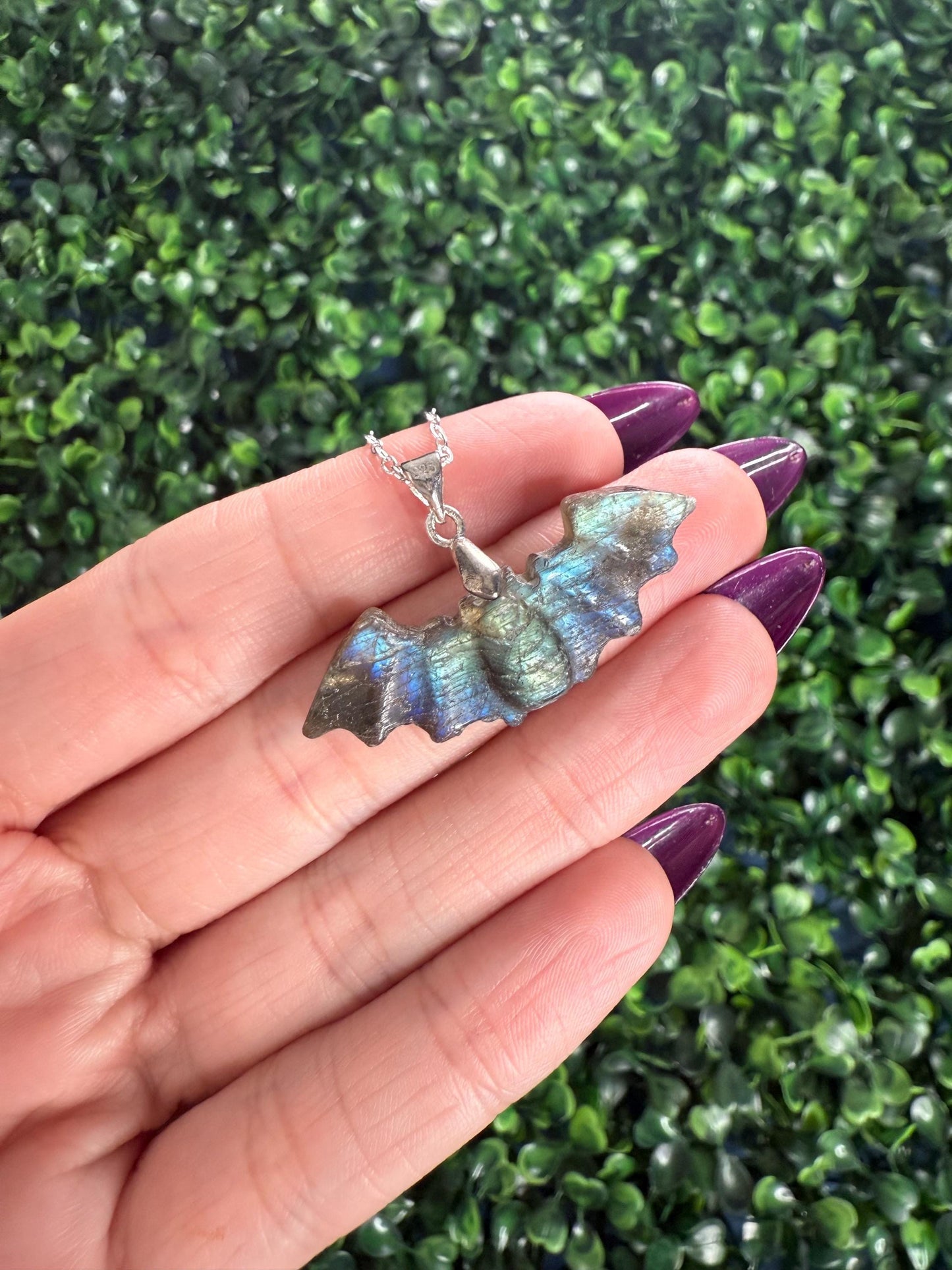 Labradorite Crystal Carving Pendants with Chain