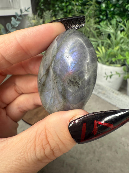 AAA Labradorite Crystal Palmstones Super Flashy