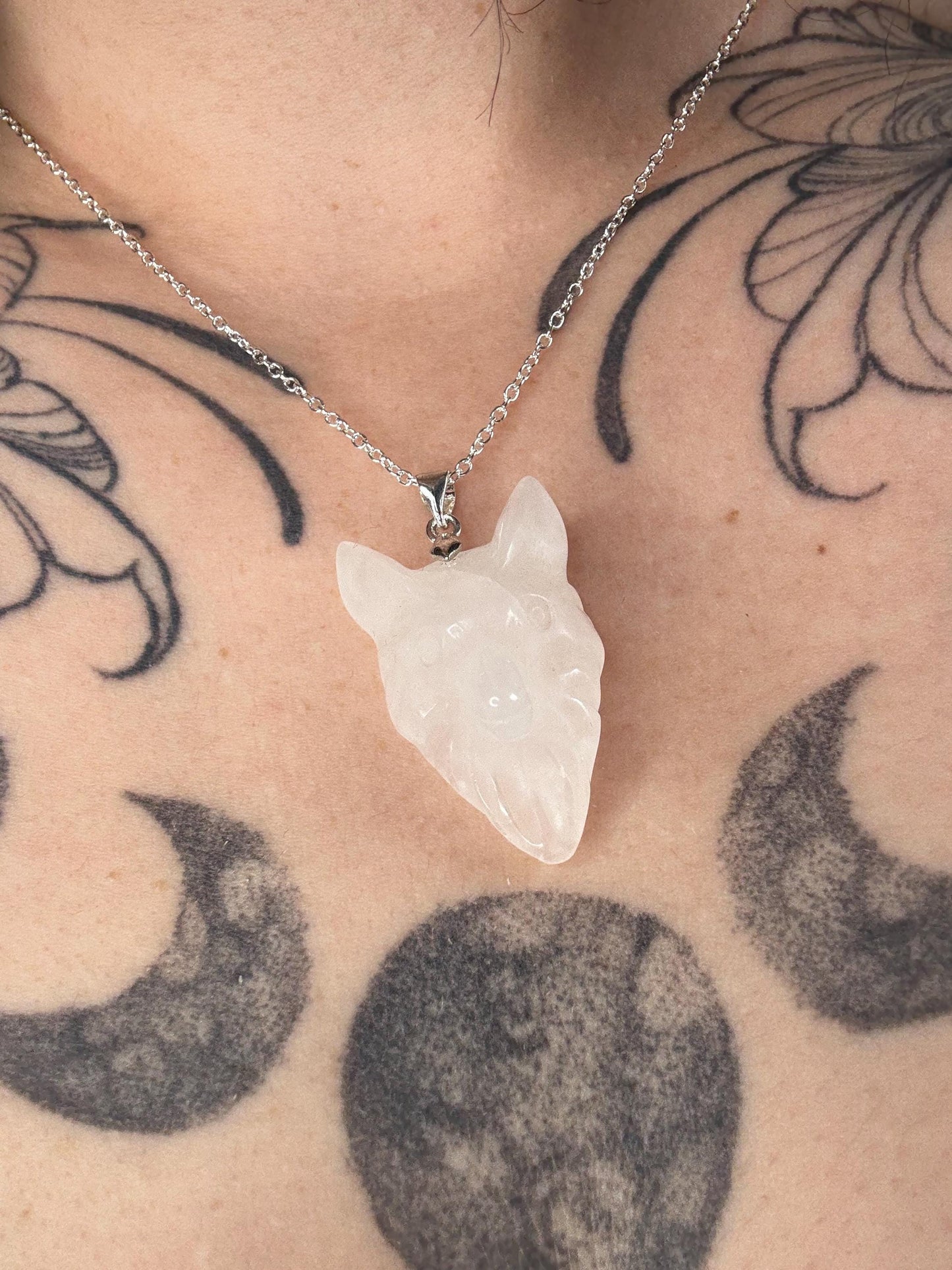 Wolf Head Crystal Carving Pendants with Chain