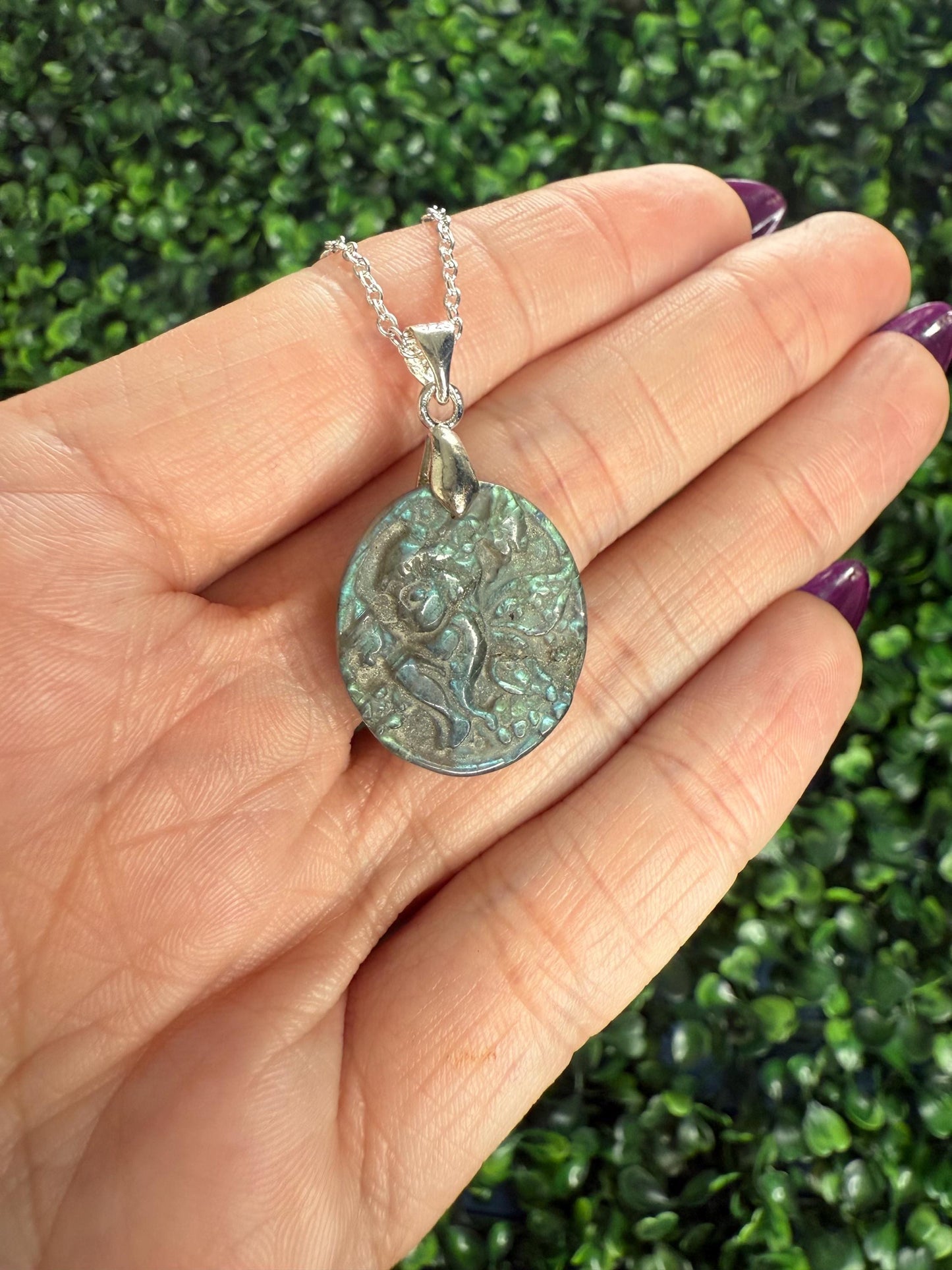 Labradorite Crystal Carving Pendants with Chain