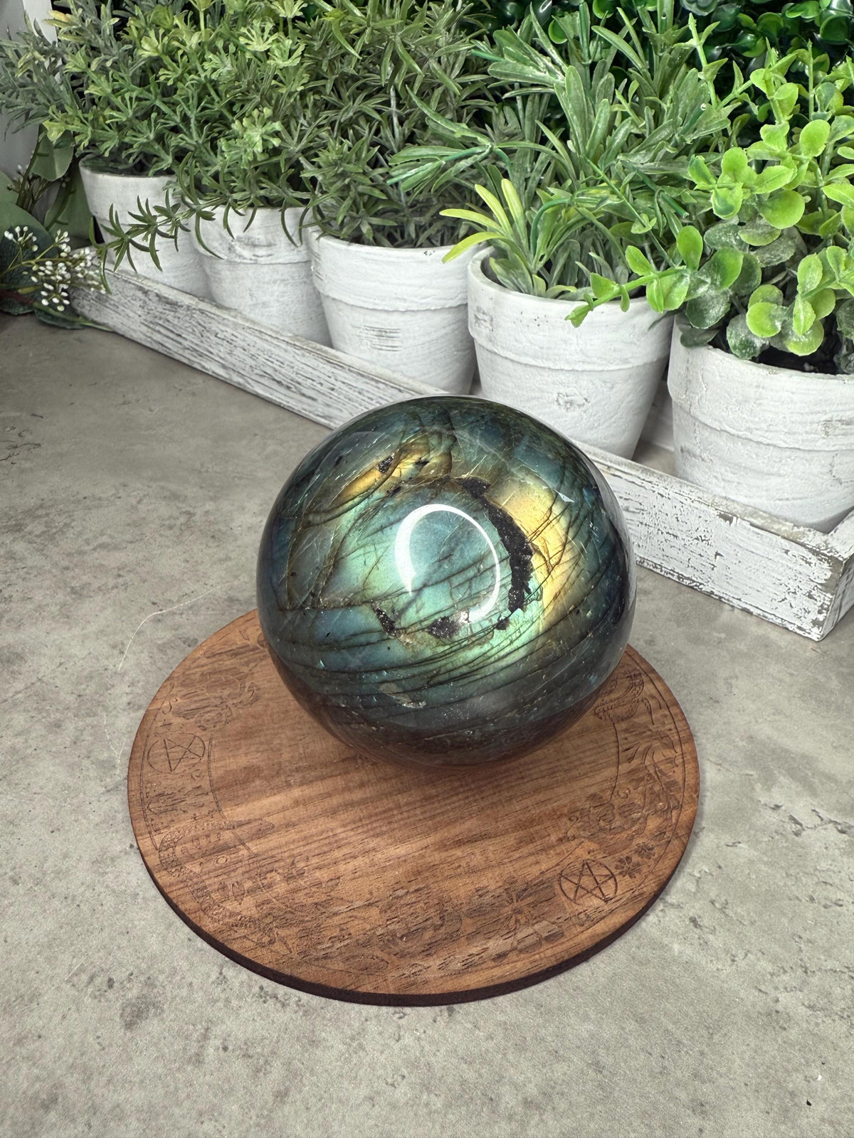 Large Flashy Labradorite Sphere 800g 83mm
