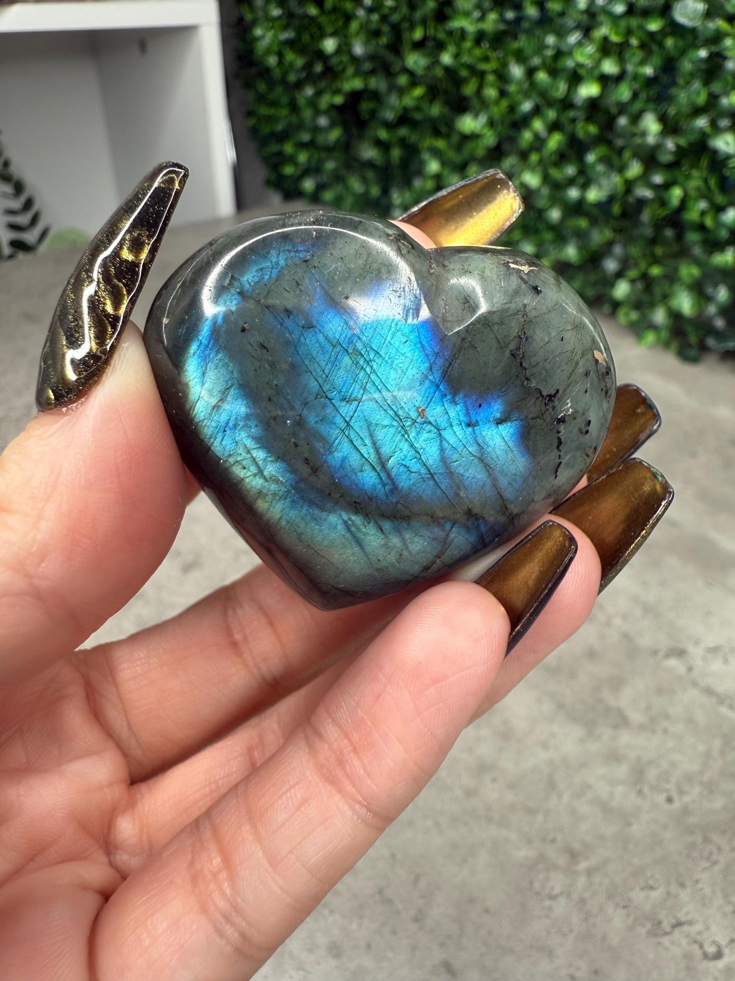 Flashy Labradorite Heart Crystal Carvings With Stands