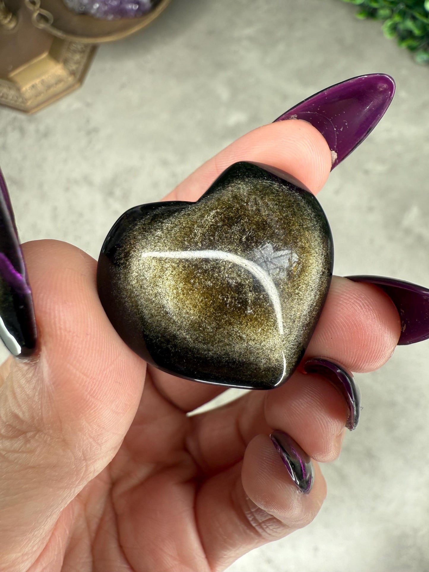 Golf Sheen Obsidian Mini Heart Crystal Carvings