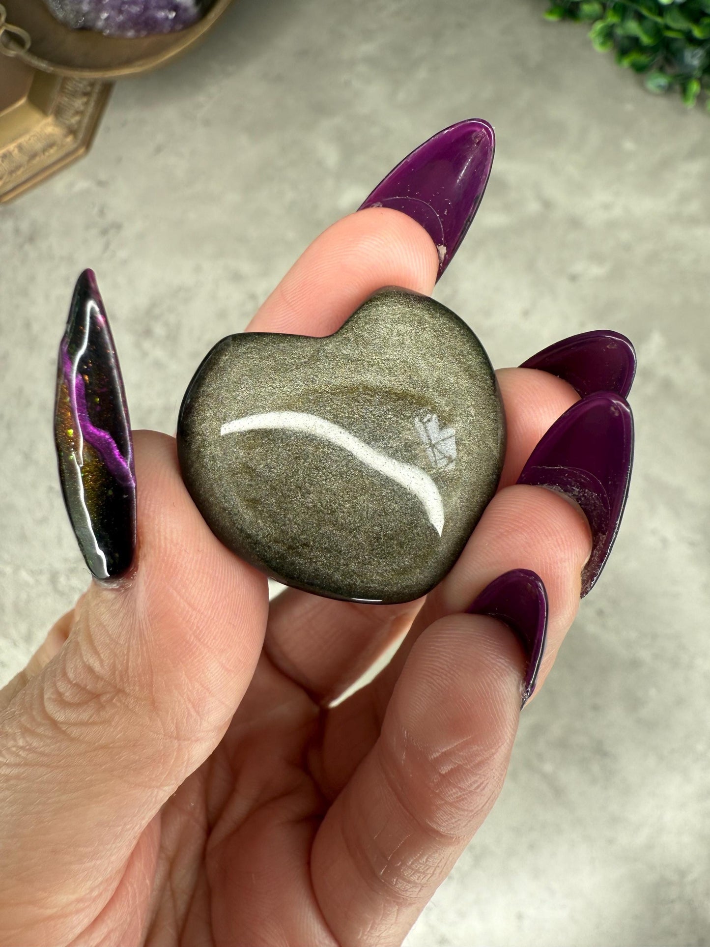 Golf Sheen Obsidian Mini Heart Crystal Carvings