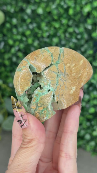 Smithsonite Bear Crystal Carving